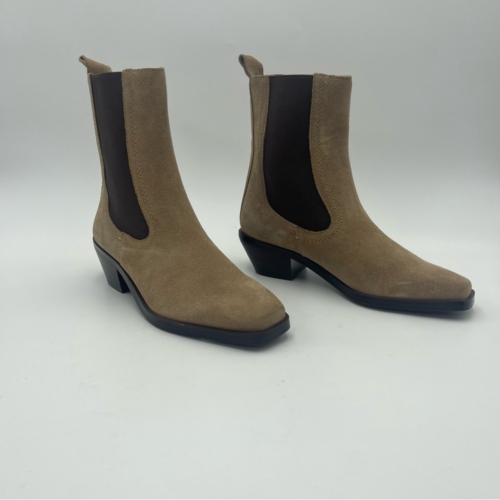 Nordstrom Suede Clemens Chelsea Boots Women's Sz 6m Taupe -Msrp $140